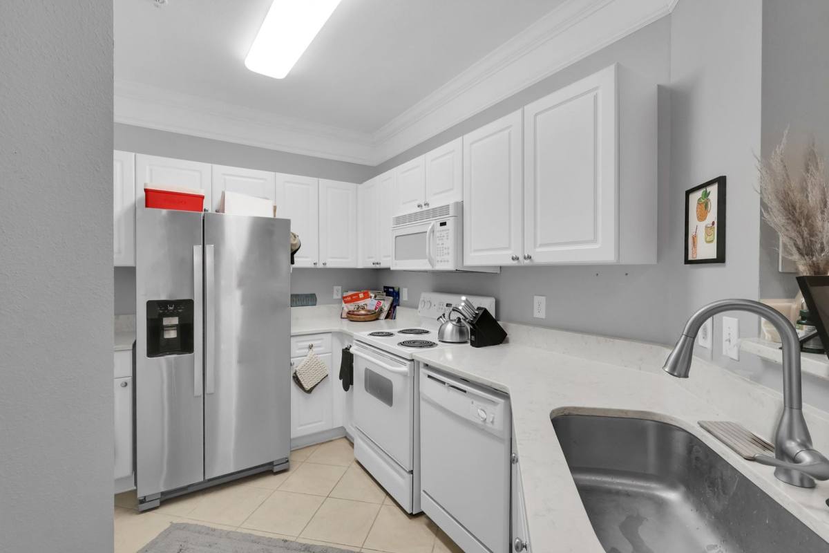 Condo for rent at 1733 Whitemarsh Way, Savannah, GA 31410