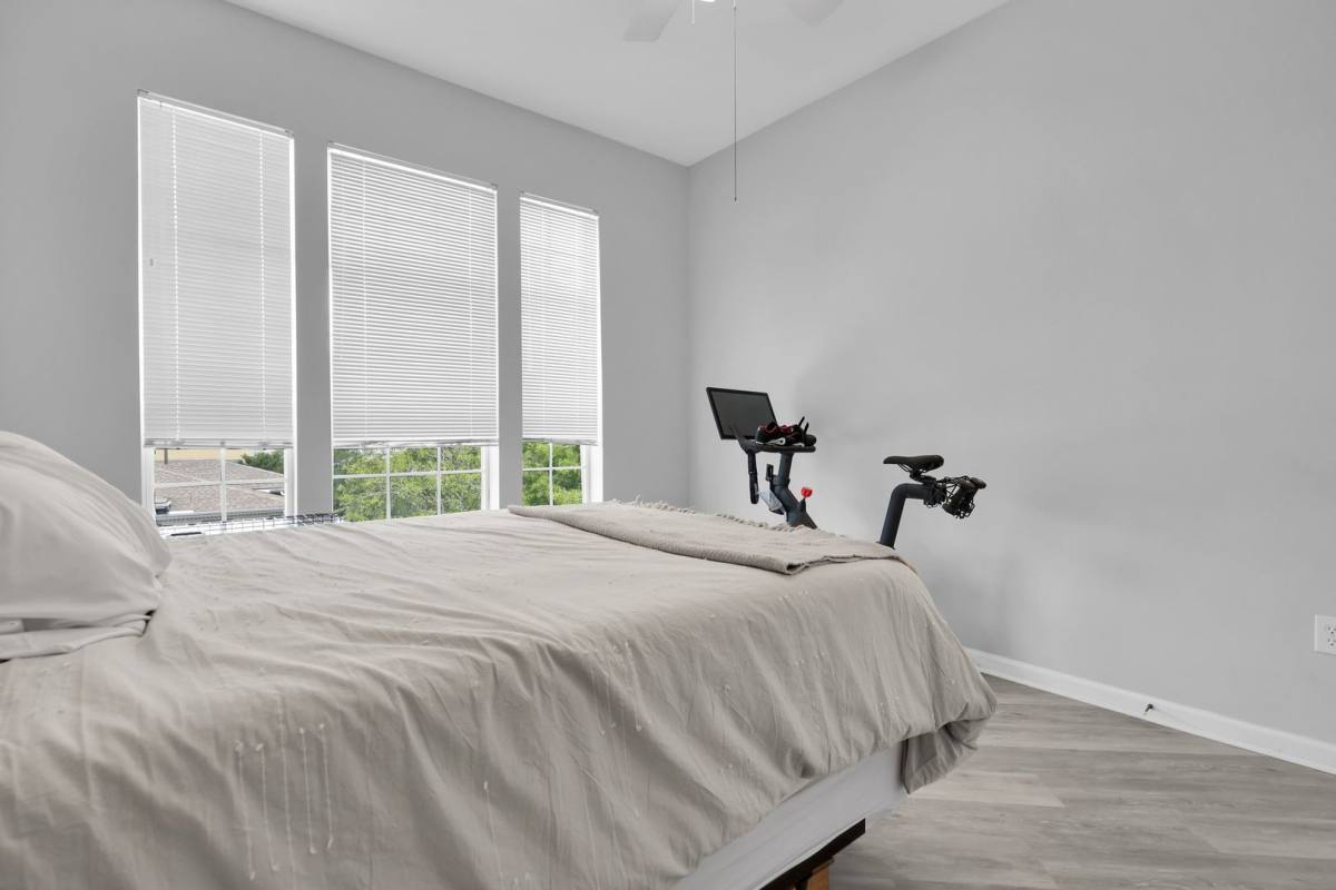 Condo for rent at 1733 Whitemarsh Way, Savannah, GA 31410