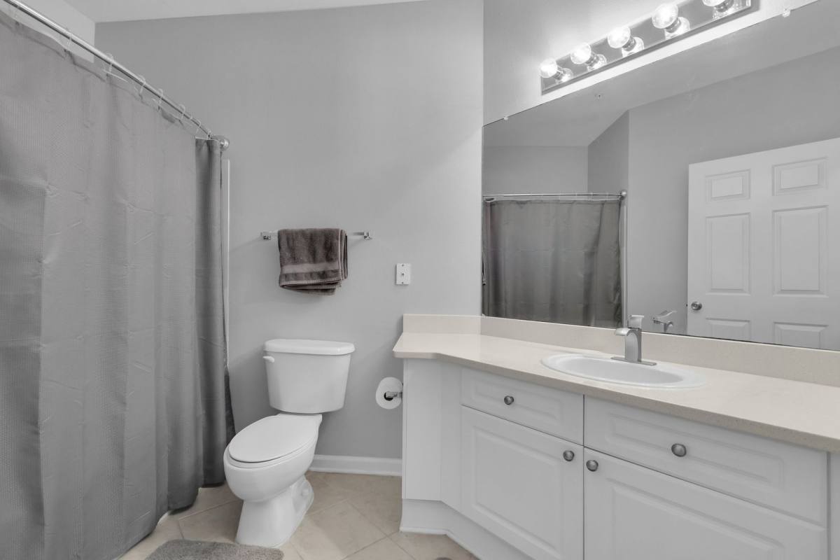 Condo for rent at 1733 Whitemarsh Way, Savannah, GA 31410