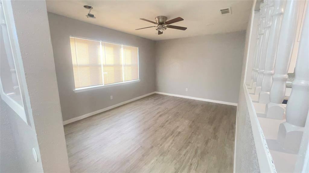 Apartment for rent at 1700 Sagebrush Trail, Euless, TX 76040