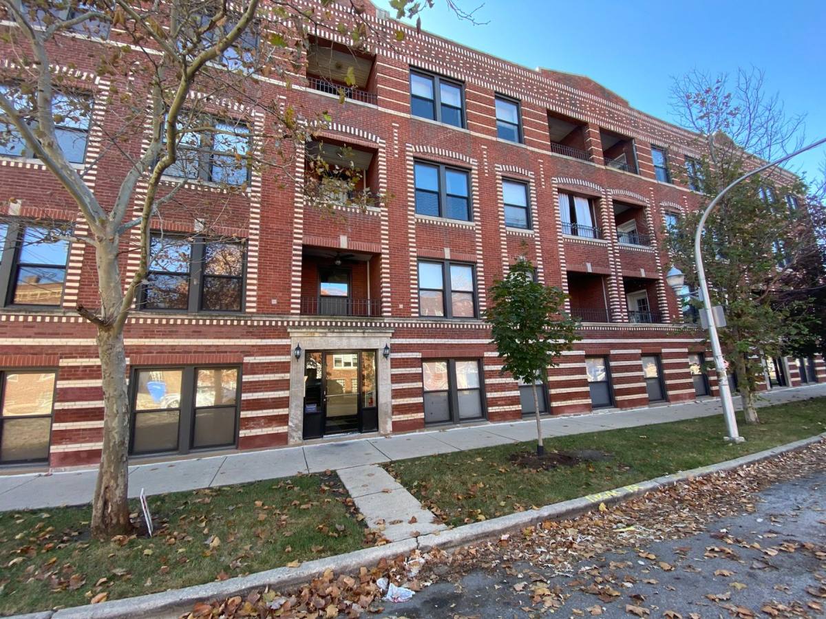 Apartment for rent at 3915-25 W Altgeld St, Chicago, IL 60647