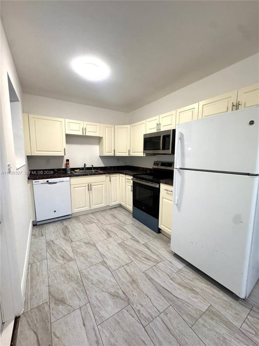 Apartment for rent at 1511 NE 42nd St, Pompano Beach, FL 33064