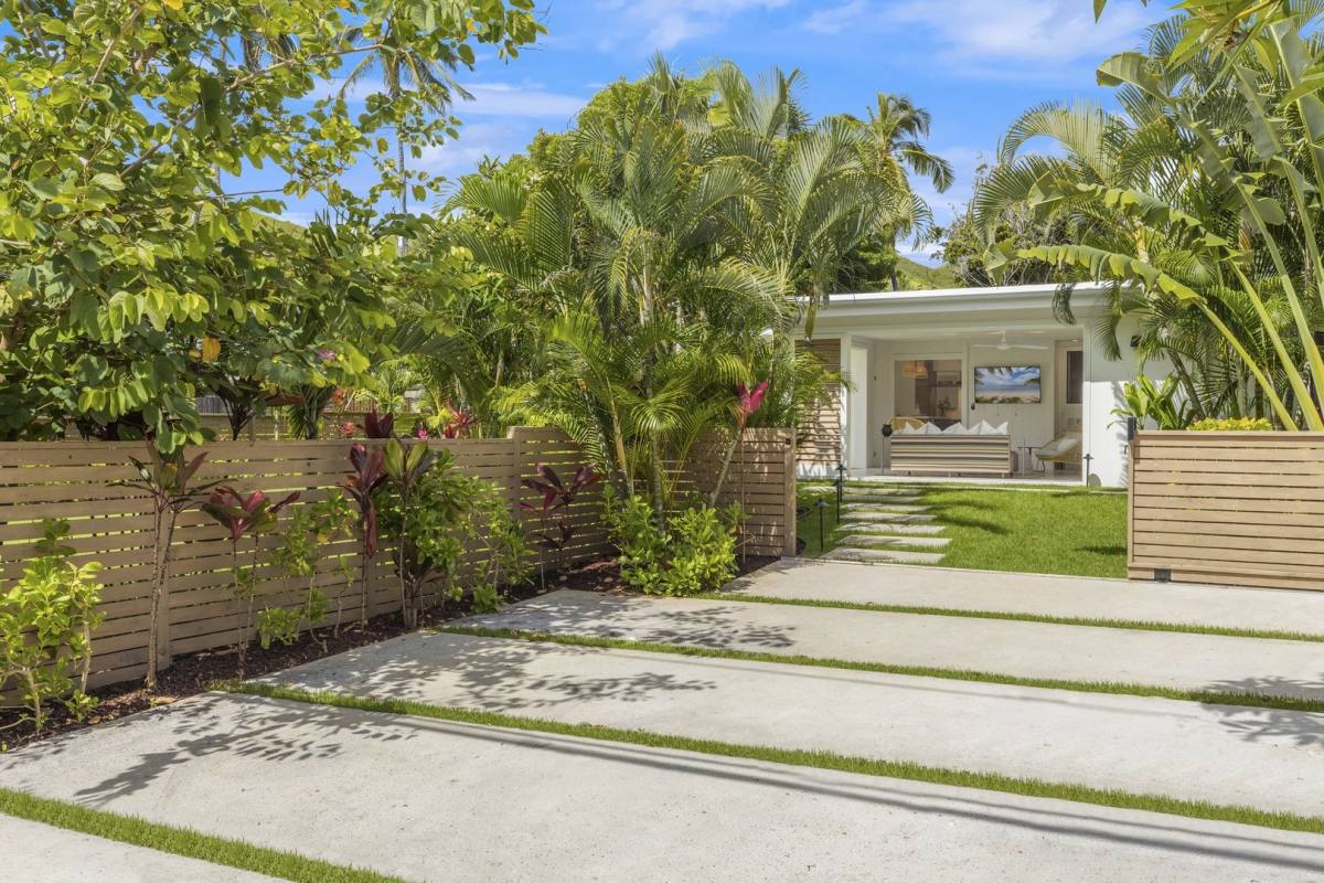 House for rent at 1459 Aalapapa Dr, Kailua, HI 96734