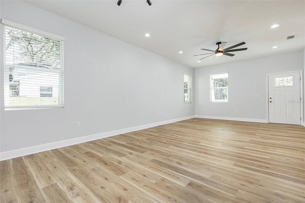 Apartment for rent at 113 W Elm St #113, Tampa, FL 33604