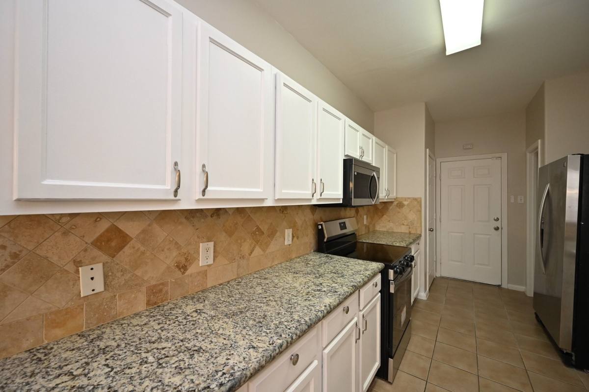 Townhouse for rent at 6127 Yorkglen Manor Lane, Houston, TX 77084