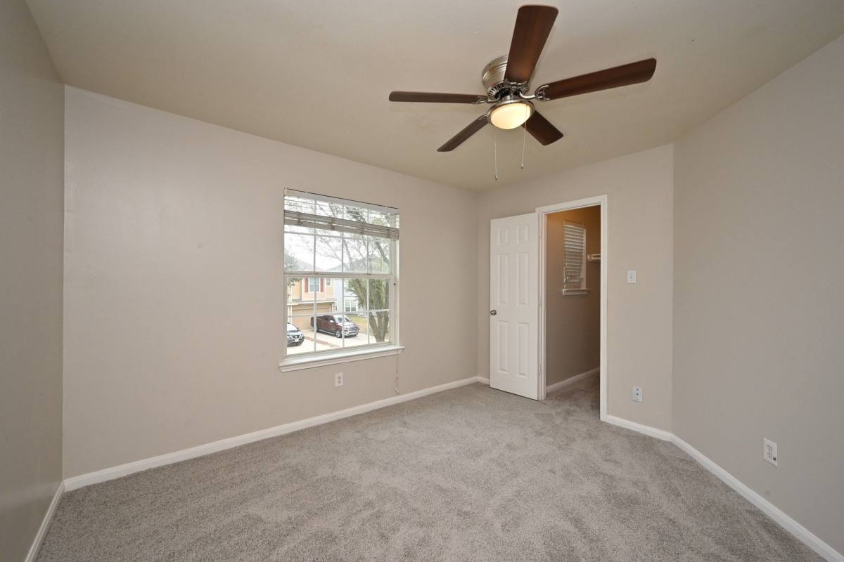 Townhouse for rent at 6127 Yorkglen Manor Lane, Houston, TX 77084