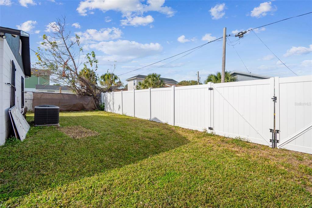 Apartment for rent at 2101 W Cherry St, Tampa, FL 33607