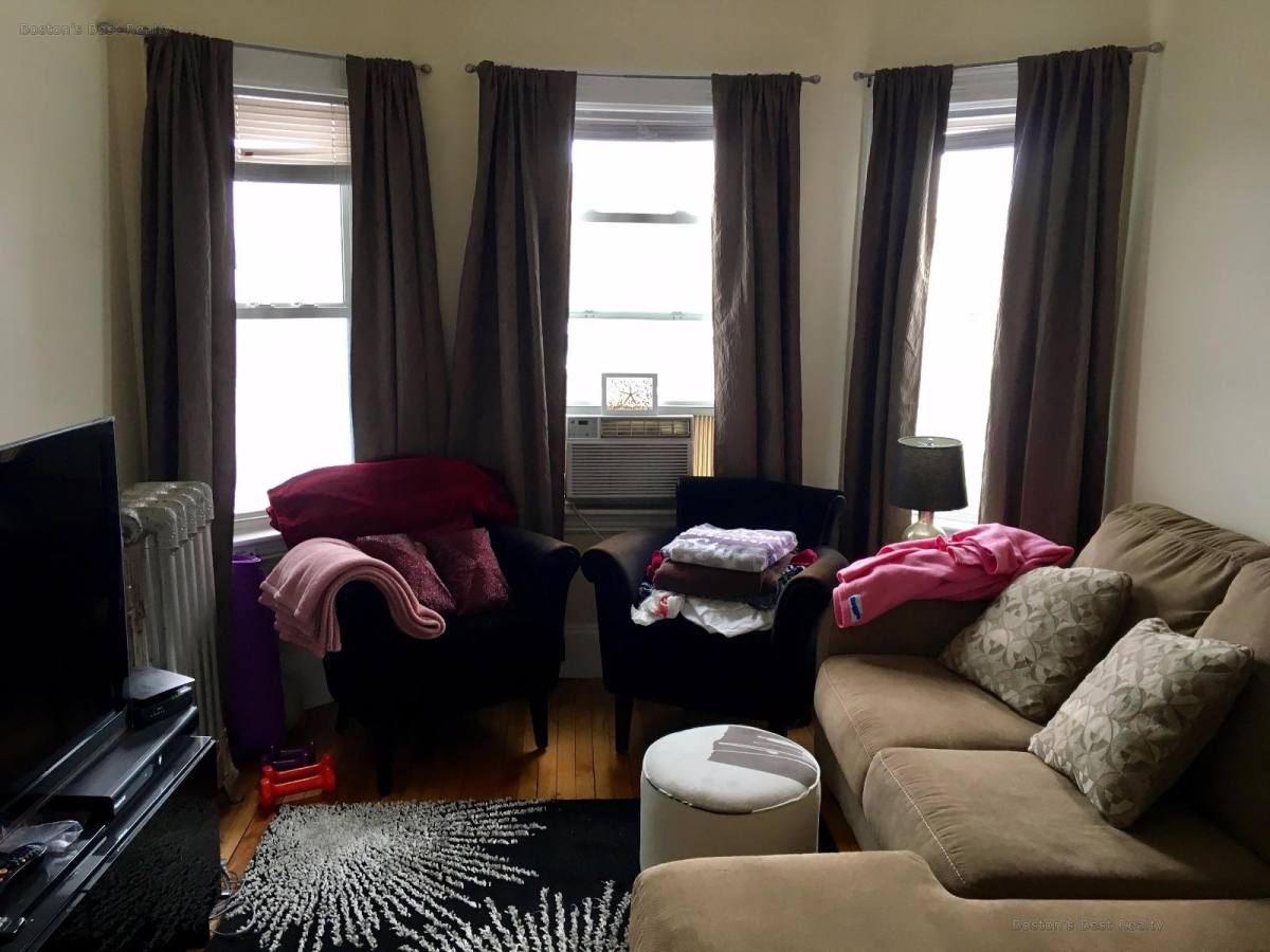 House for rent at 384 Washington St #4, Brighton, MA 02135