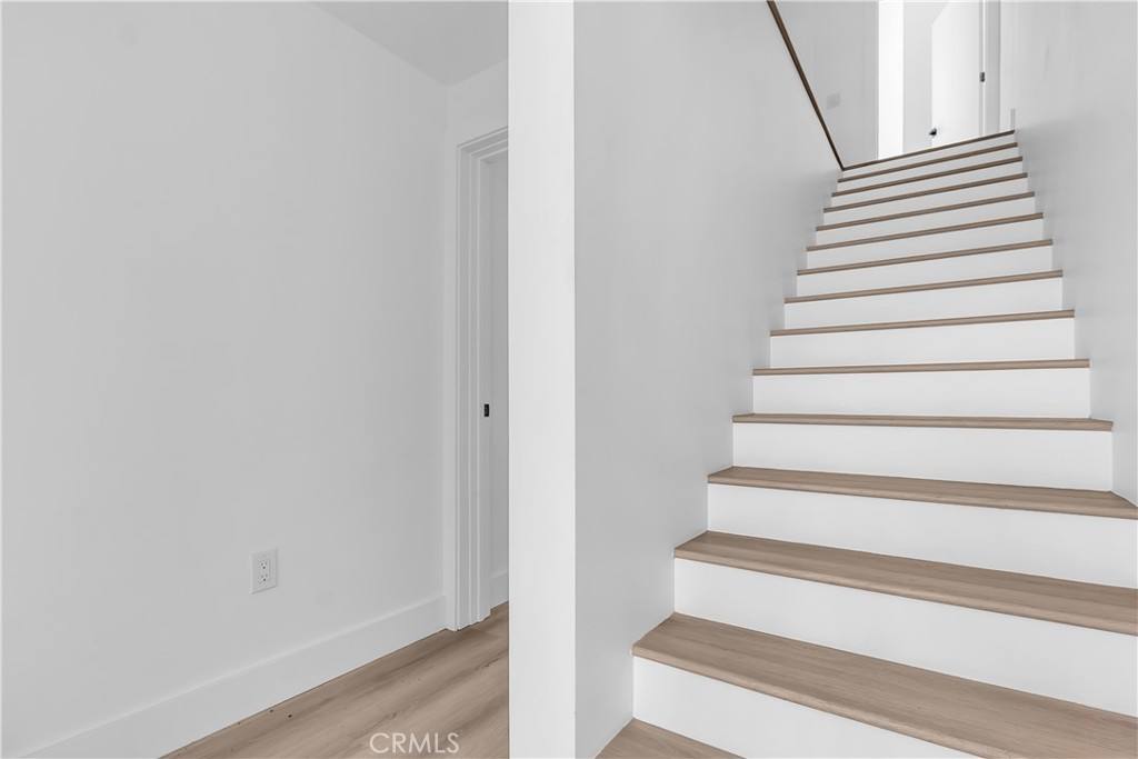 Townhouse for rent at 1571 Ricardo St #2, Los Angeles, CA 90033