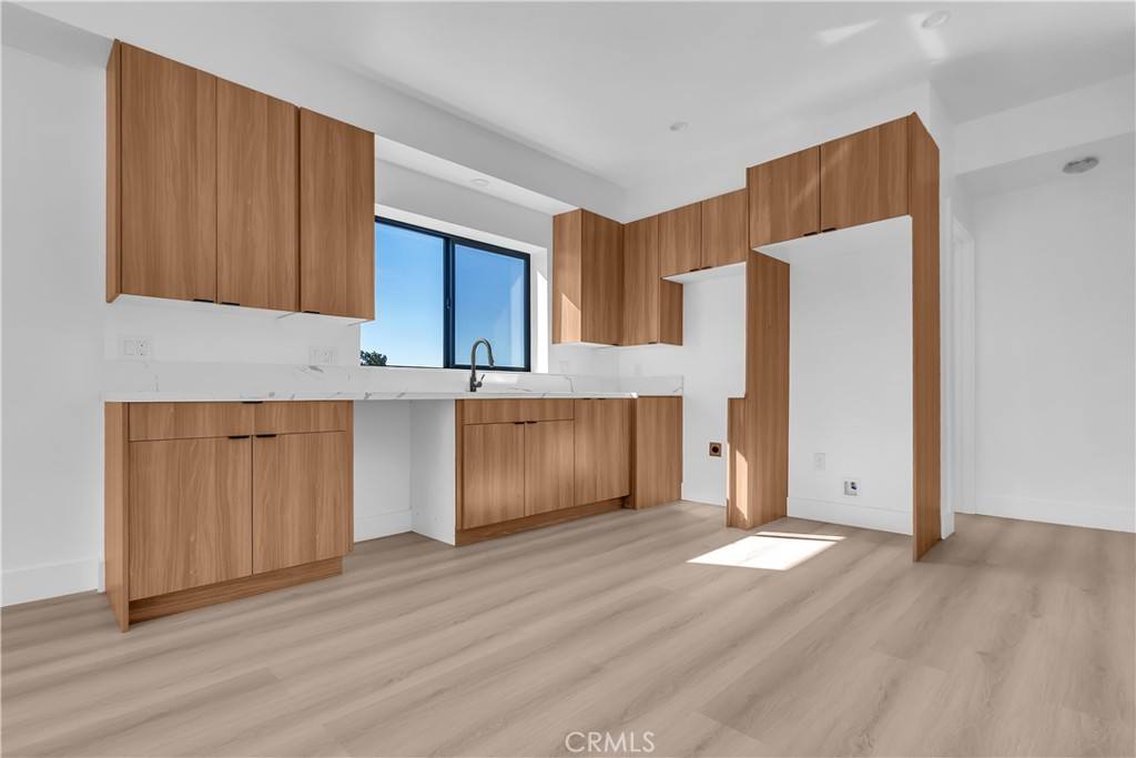 Townhouse for rent at 1571 Ricardo St #2, Los Angeles, CA 90033