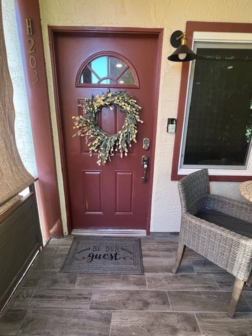 Condo for rent at 350 E Desert Inn, Las Vegas, NV 89109