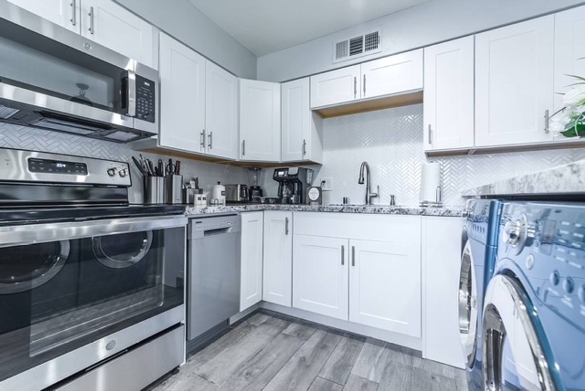 Condo for rent at 350 E Desert Inn, Las Vegas, NV 89109