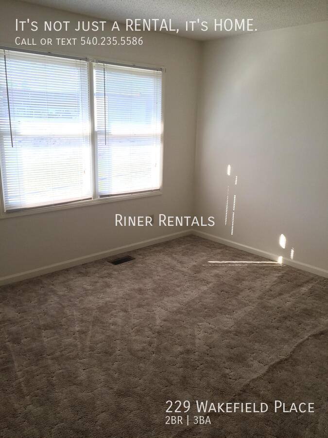 Townhouse for rent at 229 Wakefield Place, Harrisonburg, VA 22801