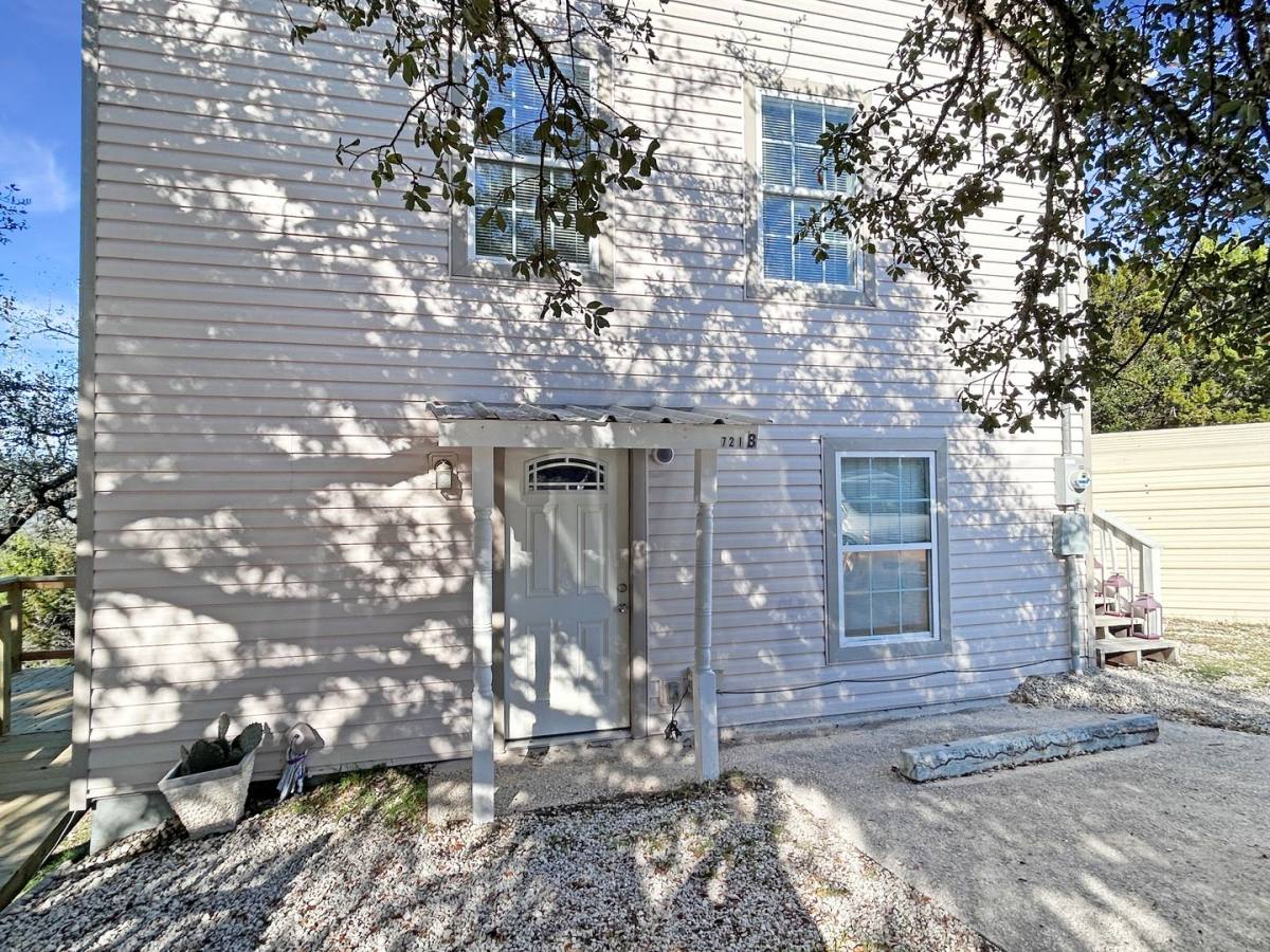 Apartment for rent at 721 Ramblewood Dr, Canyon Lake, TX 78133