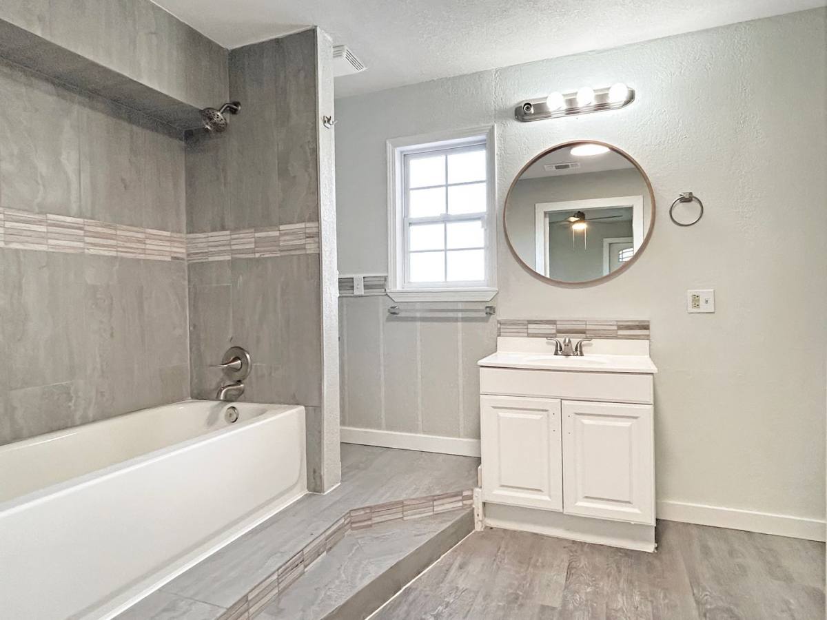 Apartment for rent at 721 Ramblewood Dr, Canyon Lake, TX 78133