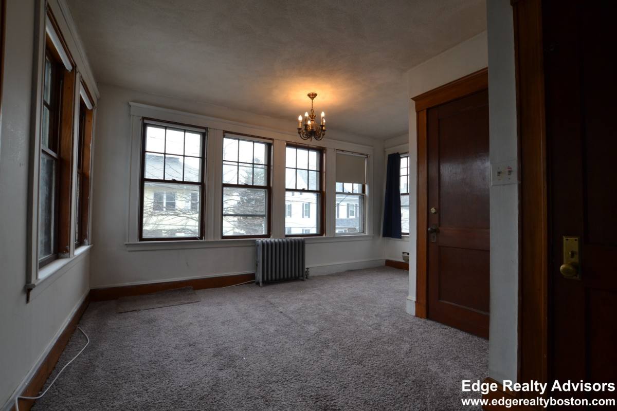 Apartment for rent at 29 Washington Ave, Waltham, MA 02453