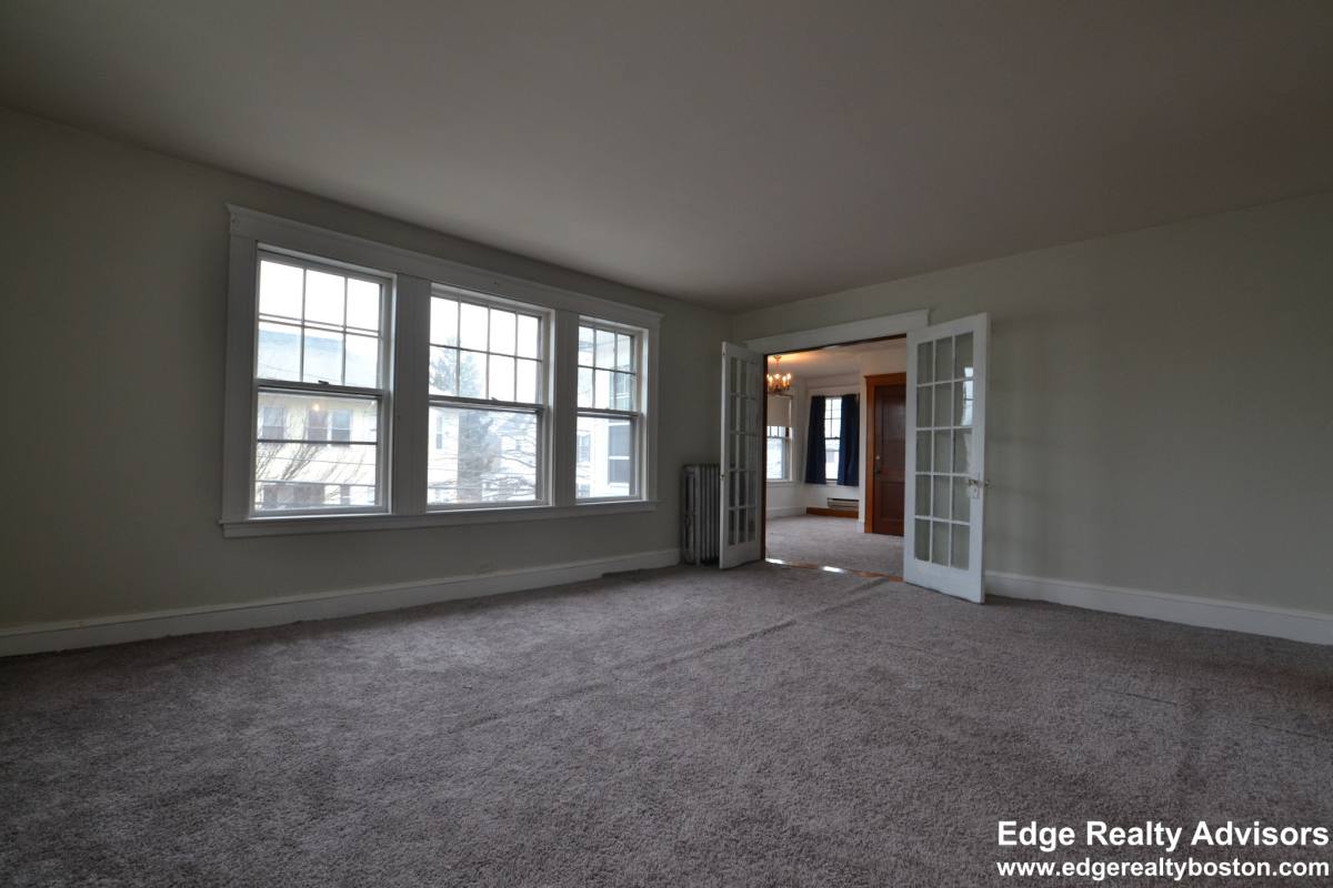 Apartment for rent at 29 Washington Ave, Waltham, MA 02453