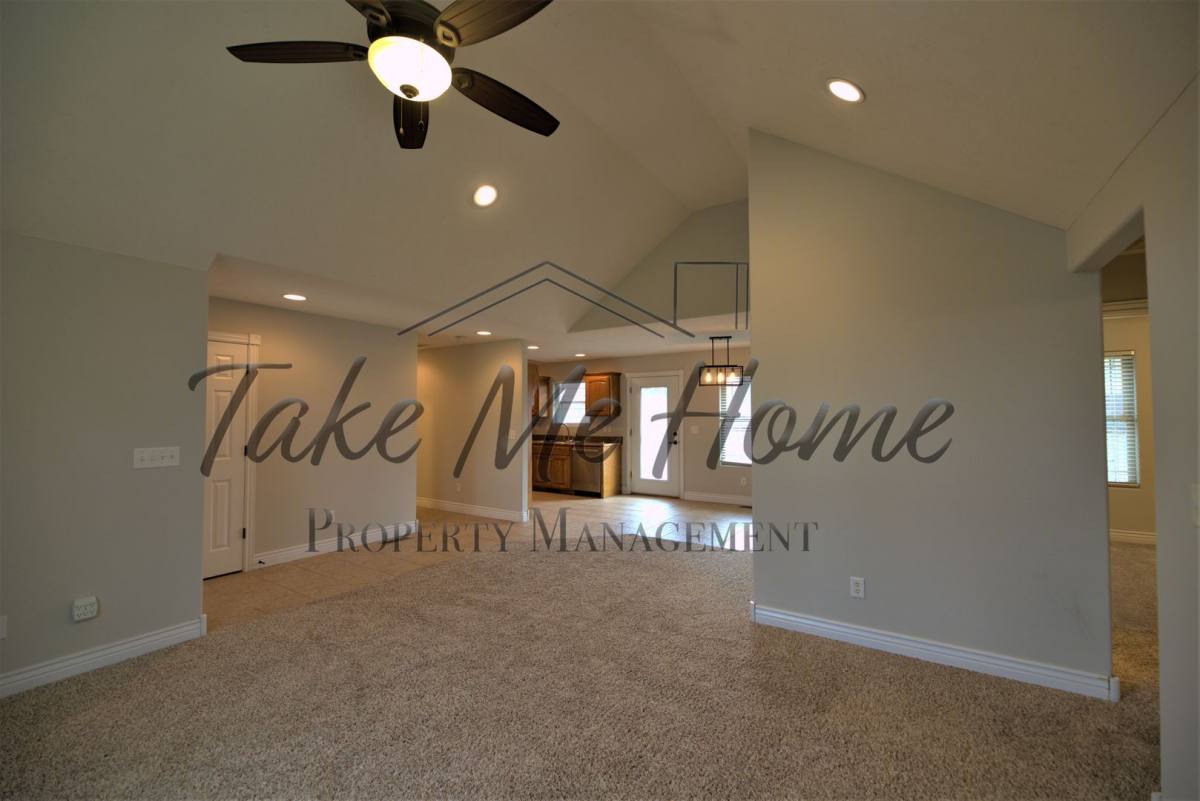 House for rent at 4902 E Farm Rd, Springfield, MO 65809