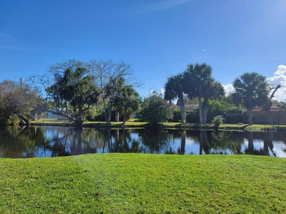 Condo for rent at 2516 S 19th St #208, Fort Pierce, FL 34982