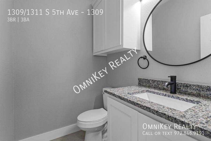Apartment for rent at 1309 1311 S 5th Ave, Denison, TX 75021