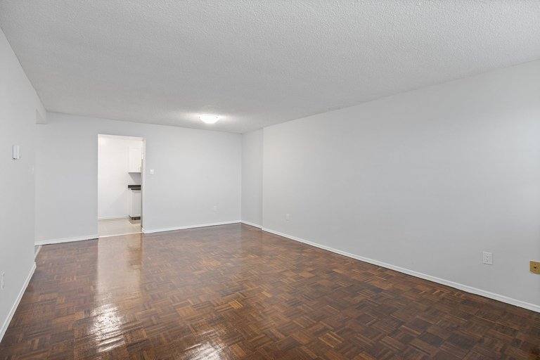 Apartment for rent at 1122 Jackson St, Dallas, TX 75202