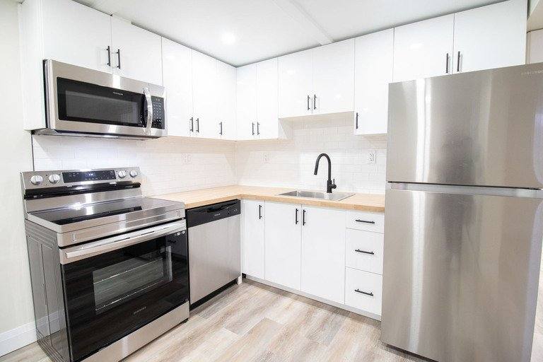 Apartment for rent at 1122 Jackson St, Dallas, TX 75202