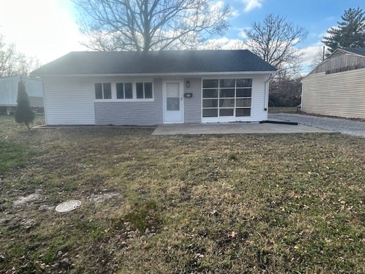 House for rent at 23 Delores Dr, East Saint Louis, IL 62206