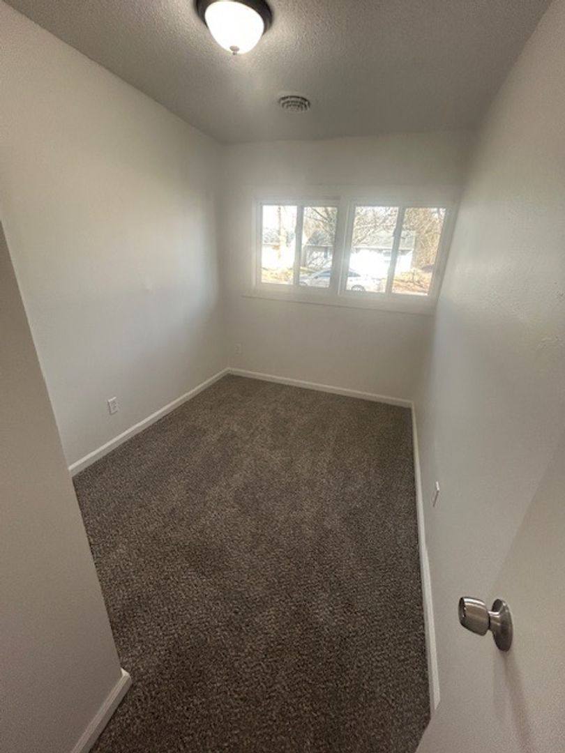 House for rent at 23 Delores Dr, East Saint Louis, IL 62206