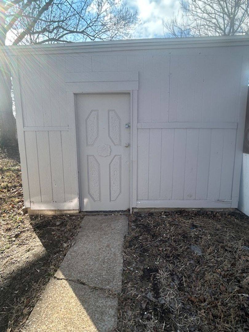 House for rent at 23 Delores Dr, East Saint Louis, IL 62206