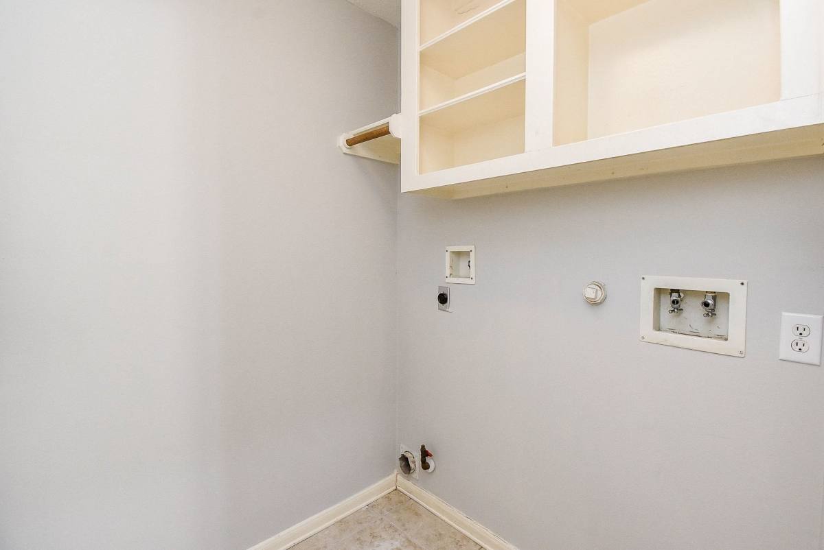 Apartment for rent at 2810 Grassy Knoll Court, Sugar Land, TX 77478