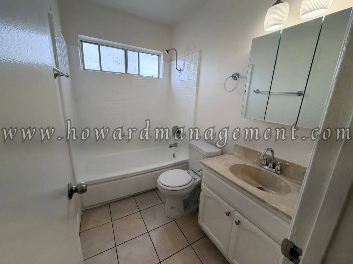 Apartment for rent at 8371 Northgate Ave, Canoga Park, CA 91304