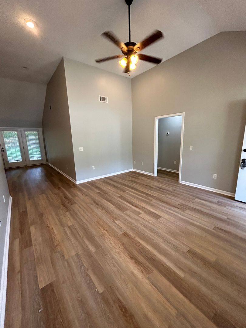 House for rent at 141 Oakwood Dr, Springfield, GA 31329