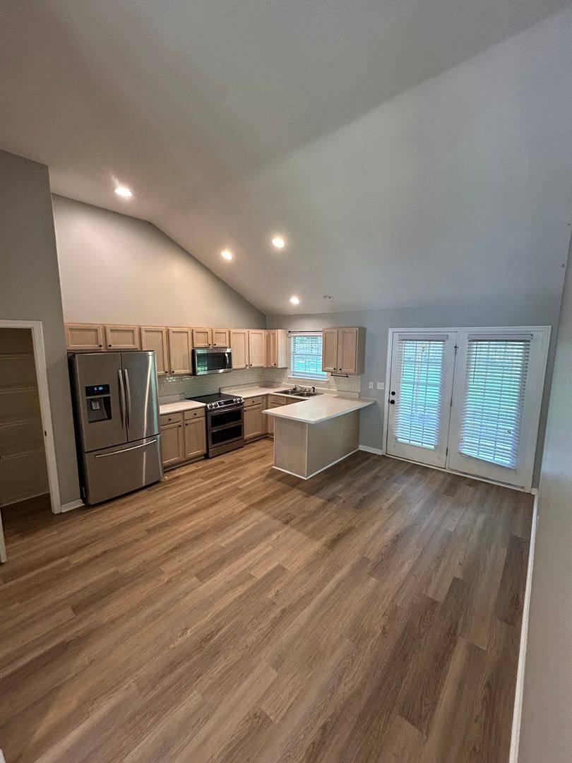 House for rent at 141 Oakwood Dr, Springfield, GA 31329