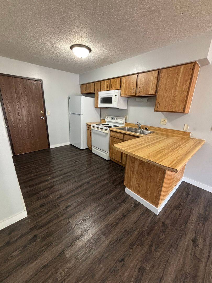 Apartment for rent at 333 6th St S, La Crosse, WI 54601