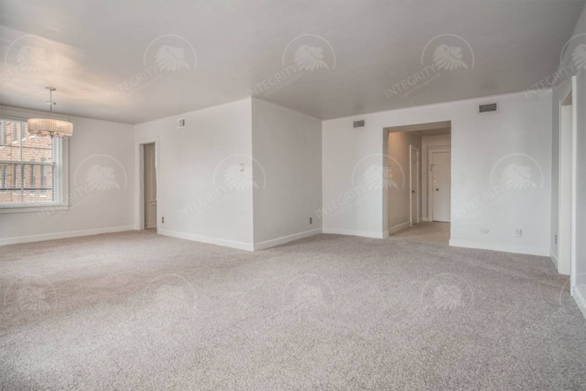 Apartment for rent at 229 Ward Parkway, Kansas City, MO 64112