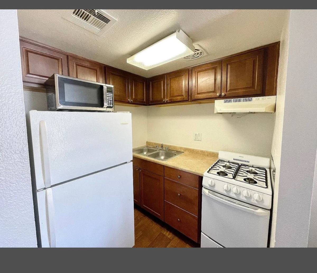 Apartment for rent at 7050 N 27th Ave, Phoenix, AZ 85051