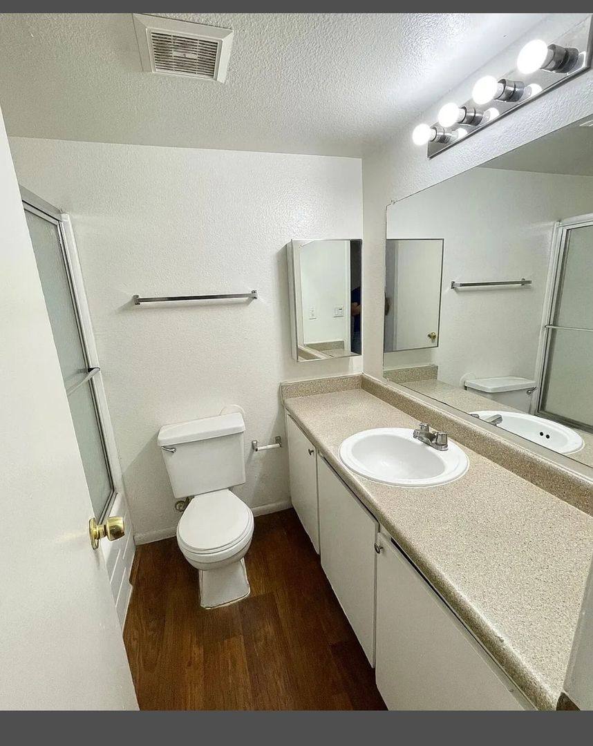 Apartment for rent at 7050 N 27th Ave, Phoenix, AZ 85051