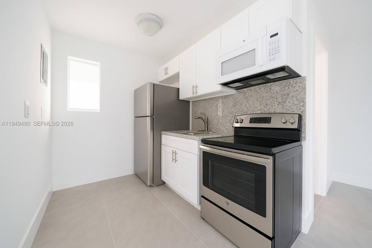 Apartment for rent at 5740 Mayo St #1, Hollywood, FL 33023