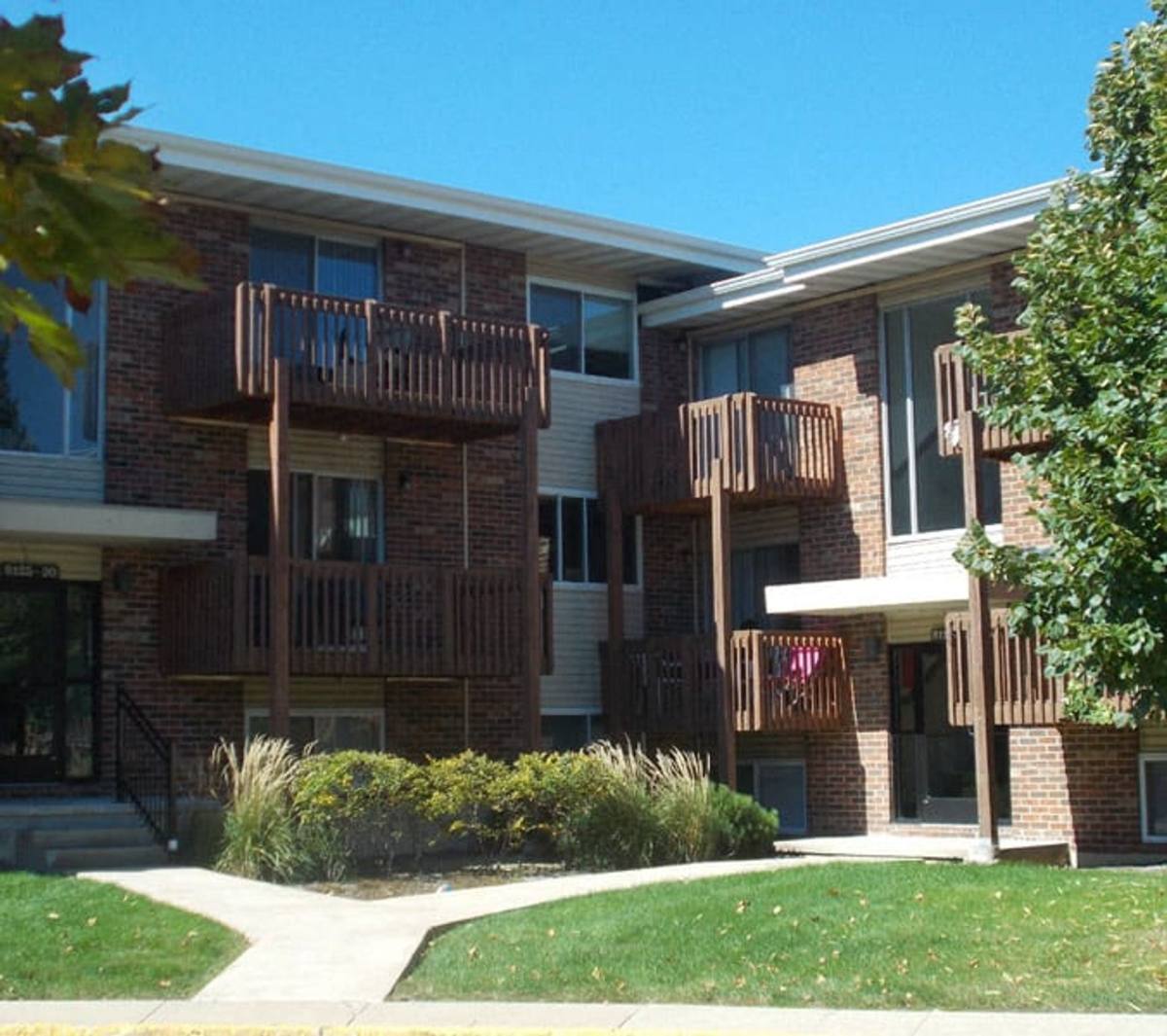 Apartment for rent at 1307 W Lincoln Highway, Dekalb, IL 60115