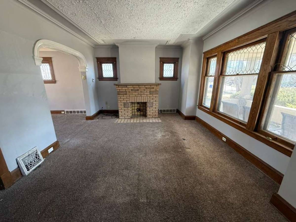 House for rent at 15401 Grovewood, Cleveland, OH 44110