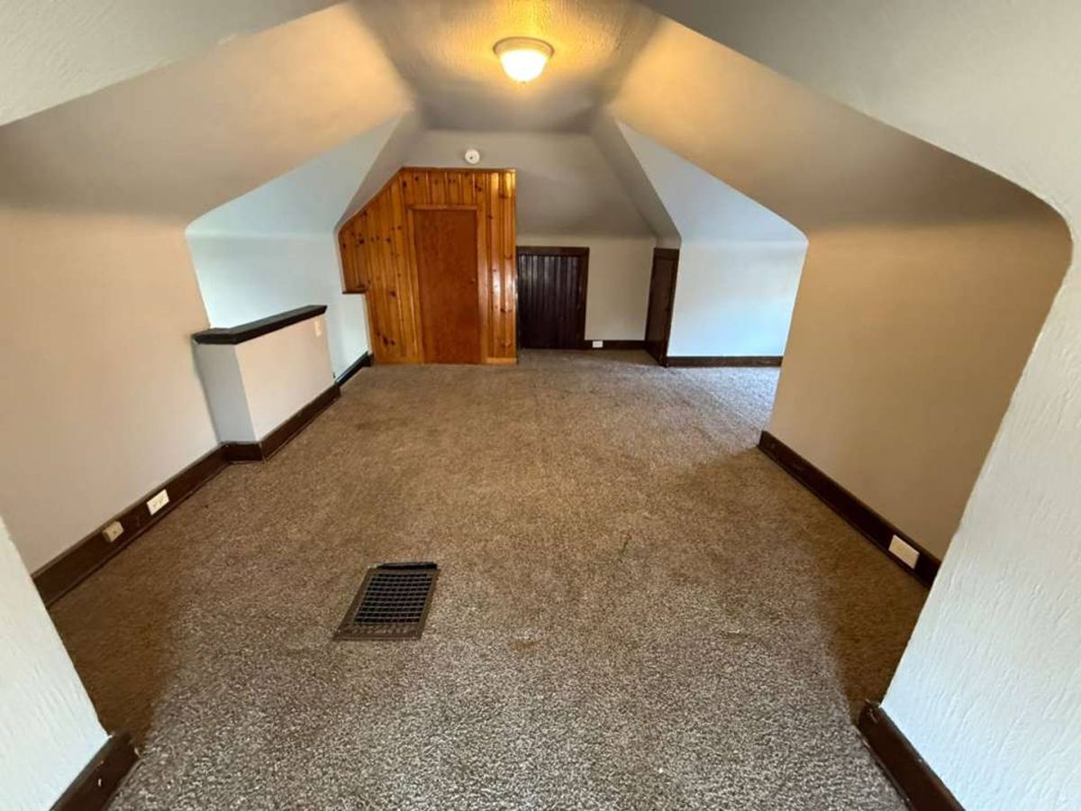 House for rent at 15401 Grovewood, Cleveland, OH 44110
