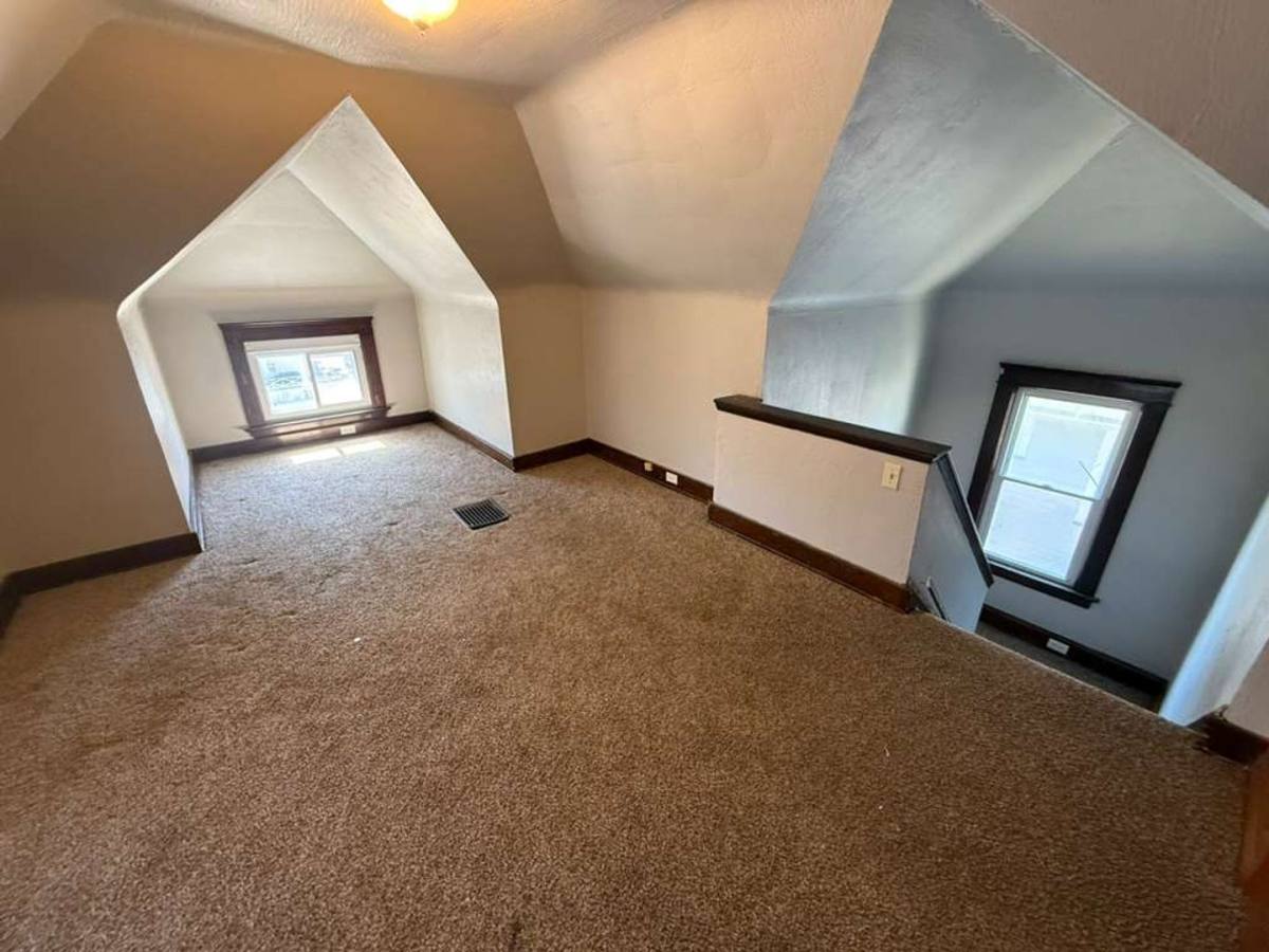 House for rent at 15401 Grovewood, Cleveland, OH 44110