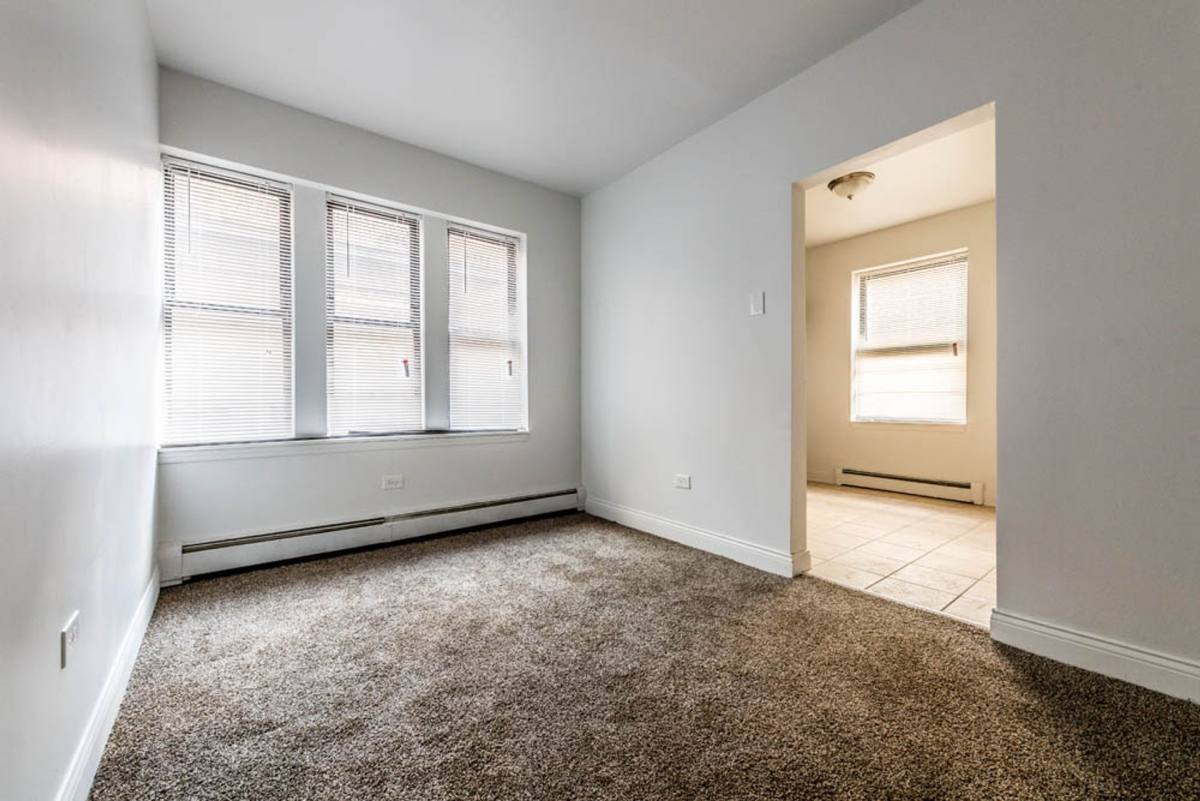 Apartment for rent at 5100-04 W Madison St, Chicago, IL 60644