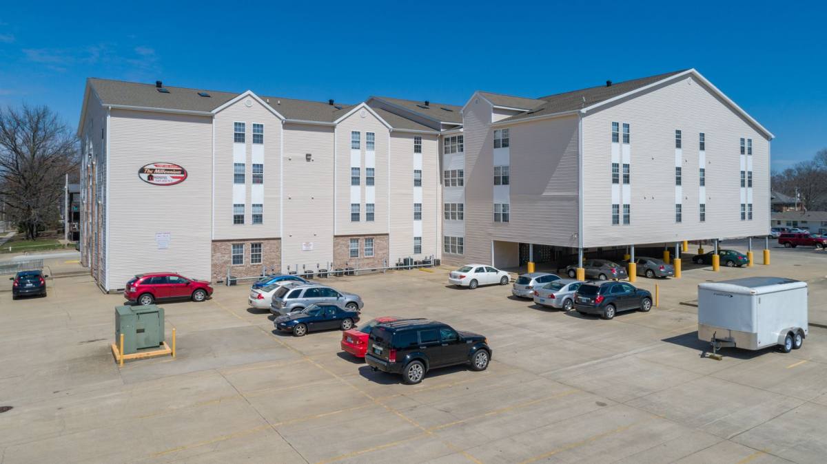 Apartment for rent at 1305 4th St #MILLENNIUM, Charleston, IL 61920