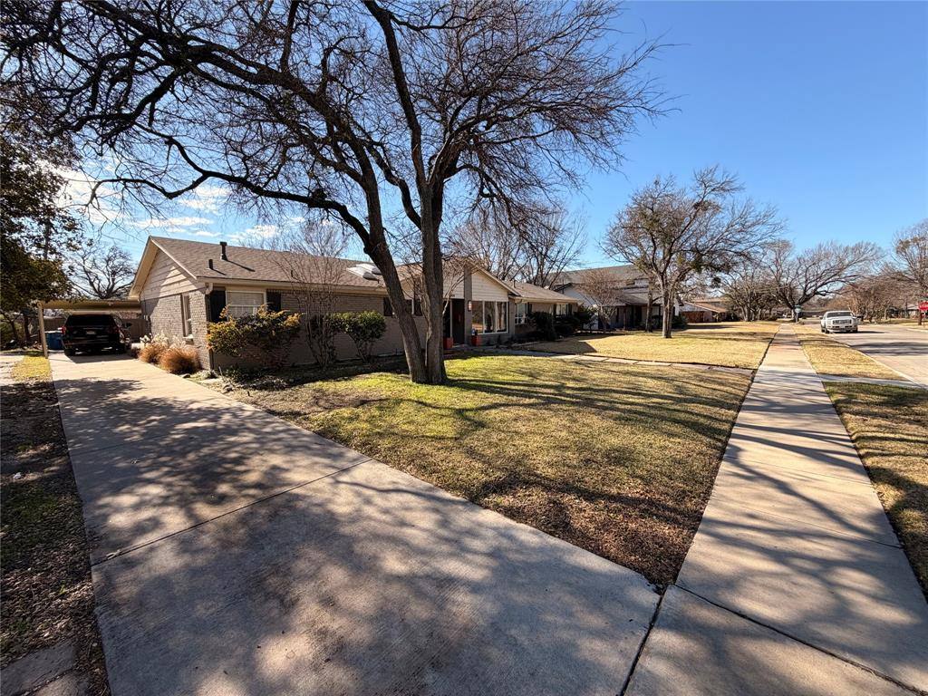 Apartment for rent at 3414 Winged Foot Court, Dallas, TX 75229
