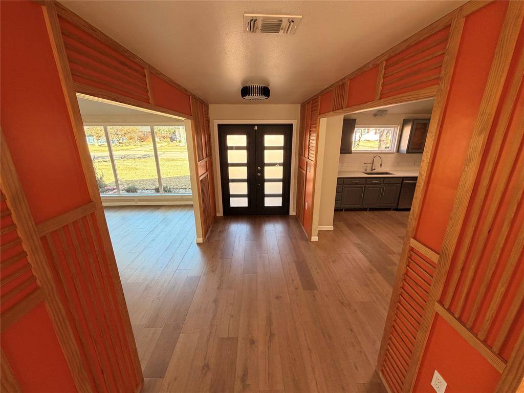 Apartment for rent at 3414 Winged Foot Court, Dallas, TX 75229