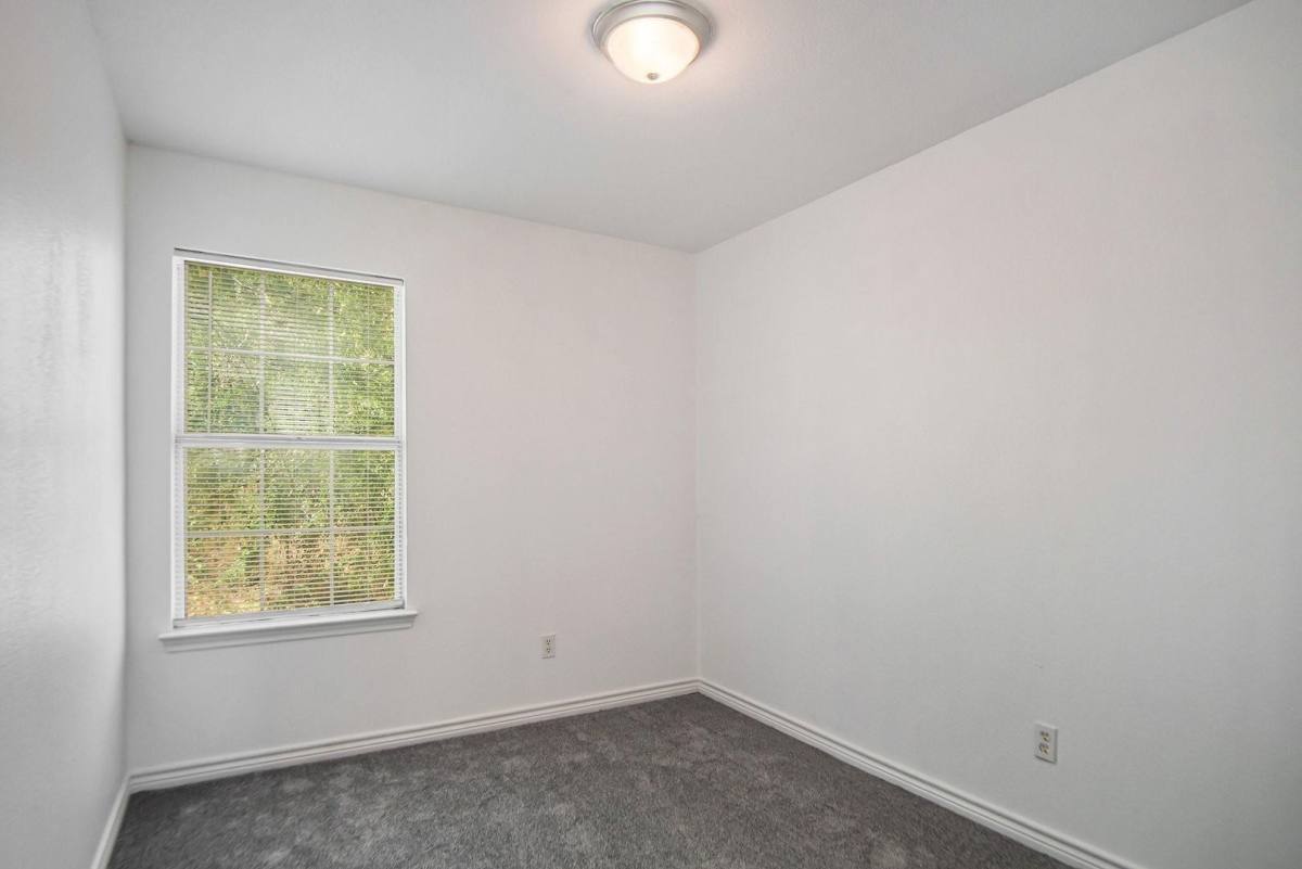 Apartment for rent at 2621 Lee Ave, Fort Worth, TX 76110