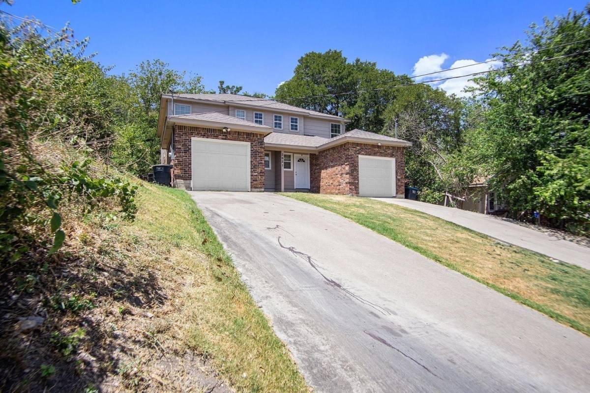 Apartment for rent at 2621 Lee Ave, Fort Worth, TX 76110
