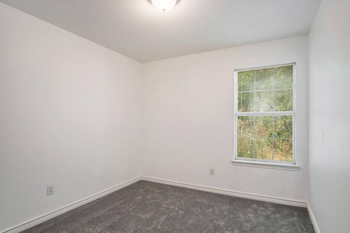 Apartment for rent at 2621 Lee Ave, Fort Worth, TX 76110