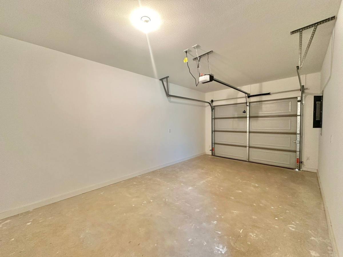 Townhouse for rent at 6225 Villa Rosa Way, Tyler, TX 75707